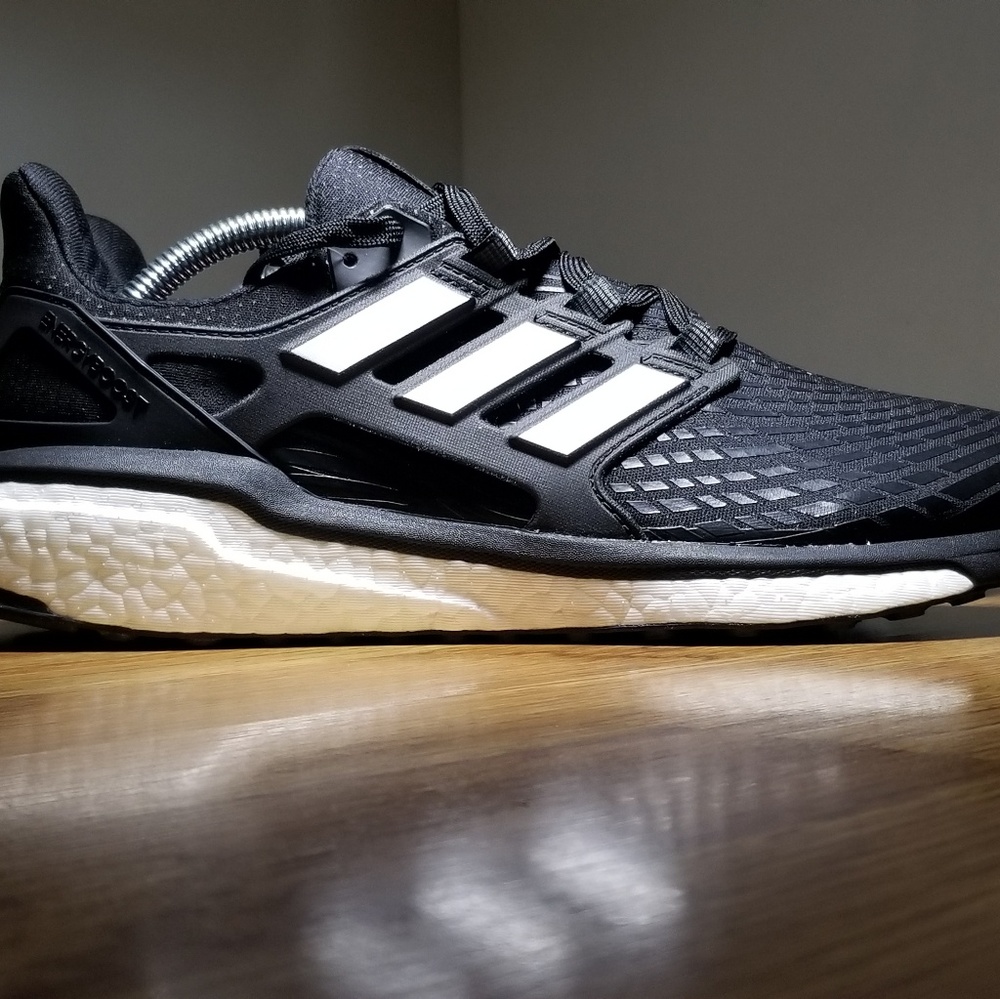 New Sz 10 Adidas Energy Boost Continental